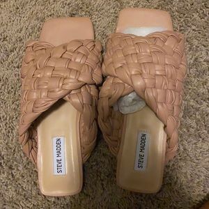 Steve Madden slides size 8.5